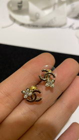Celine pearl rhinestone small flower gold double C earrings-3898